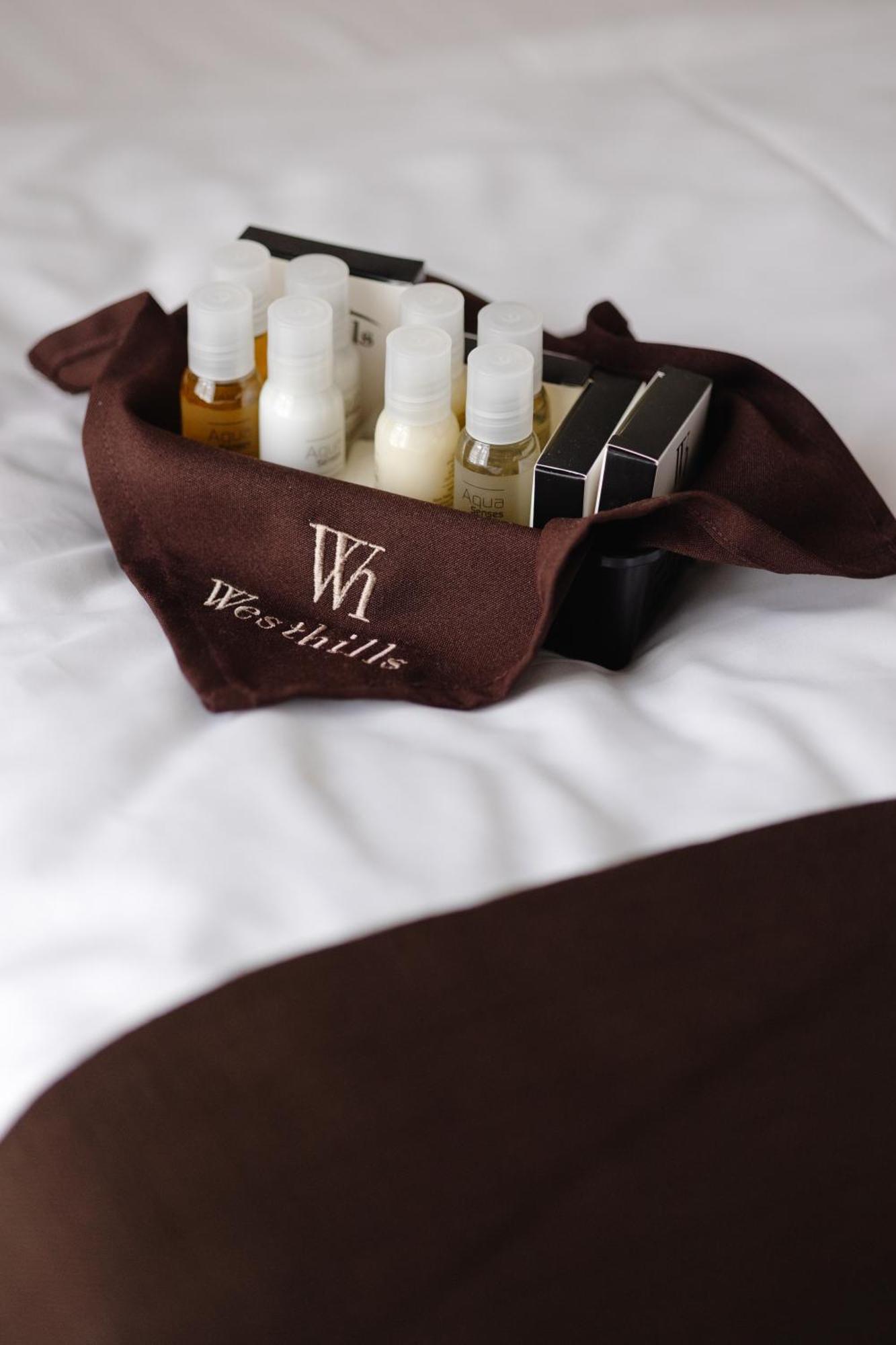 Westhills Cottage Town & Spa 布克维 外观 照片
