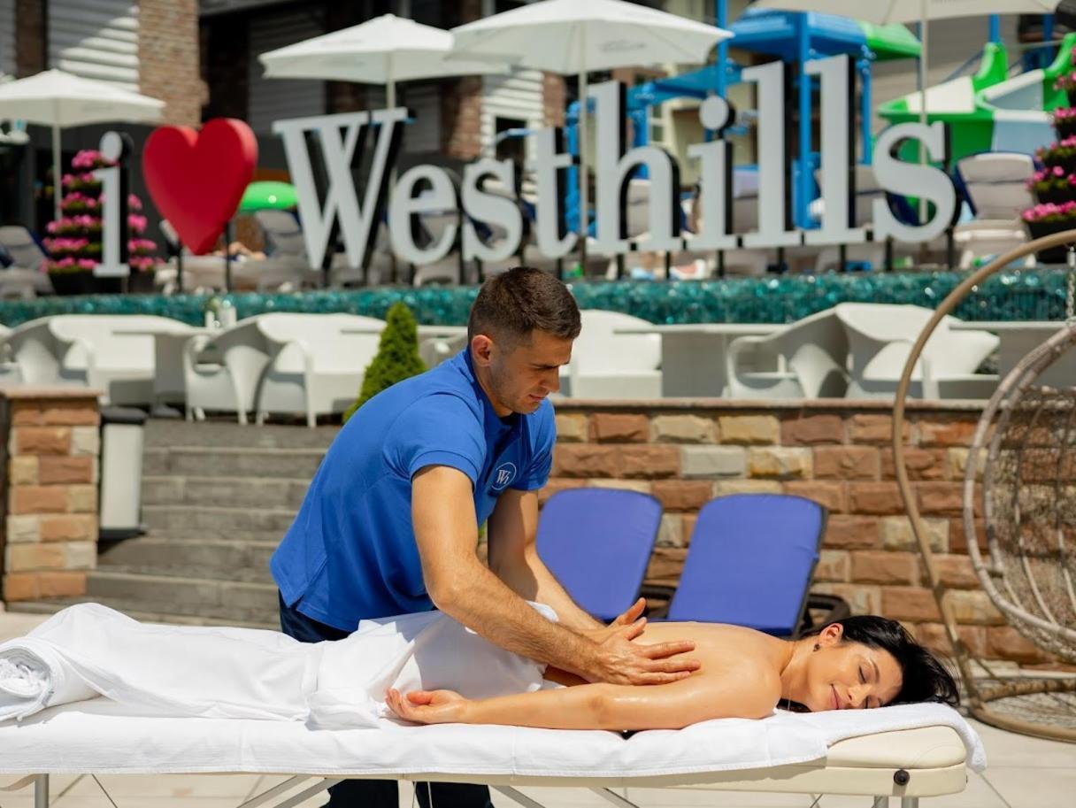 Westhills Cottage Town & Spa 布克维 外观 照片